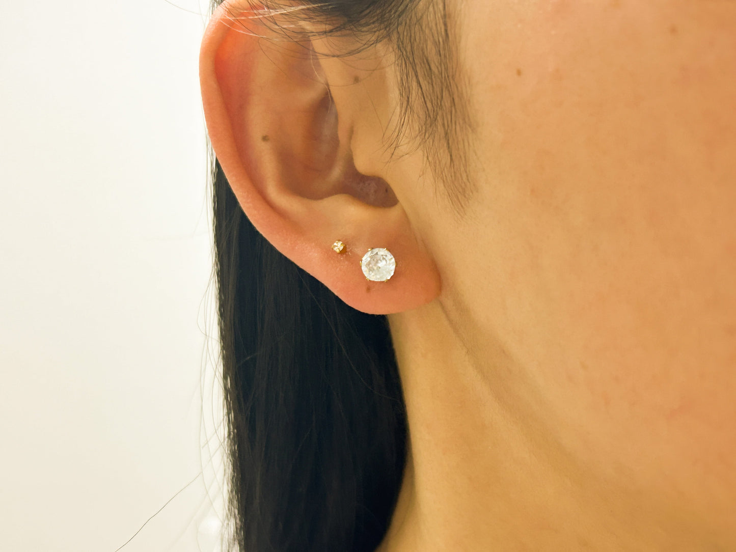 Brinco Ponto de Luz Zircônia G